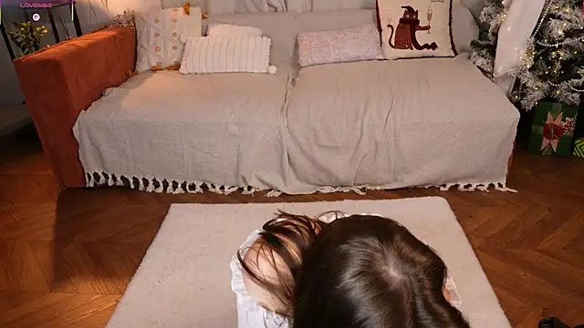 ttragedienne online show from January 9, 2026, 3:53 am