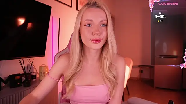 Snapshot of baby_bon chatting on October 30, 2025, 4:25 am baby bon online show from October 30, 2025, 4:25 am