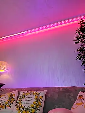 Snapshot of RileyNox chatting on September 30, 2025, 7:30 pm RileyNox online show from September 30, 2025, 7:30 pm