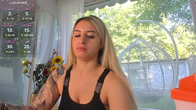 Ella Vee online show from June 11, 2026, 6:22 am