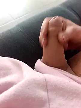 Snapshot of kirikou0644 chatting on March 11, 2026, 4:24 pm kirikou0644 online show from March 11, 2026, 4:24 pm