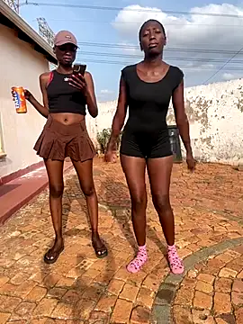 Melanin2002 online show from November 14, 2025, 2:16 pm