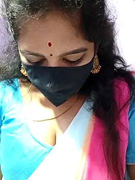 Snapshot of luci-queen chatting on September 20, 2025, 3:02 pm luci-queen online show from September 20, 2025, 3:02 pm