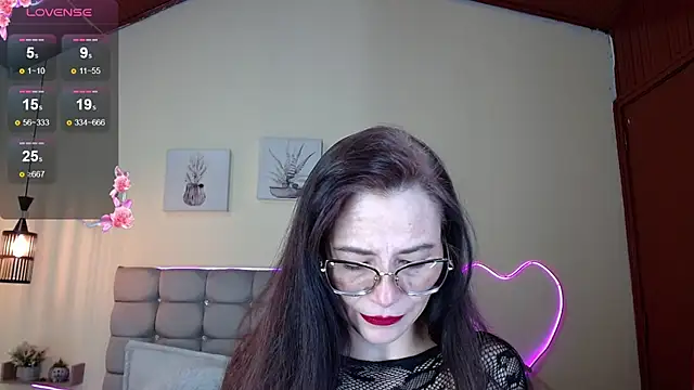  naomi s online show from June 23, 2026, 1:31 pm