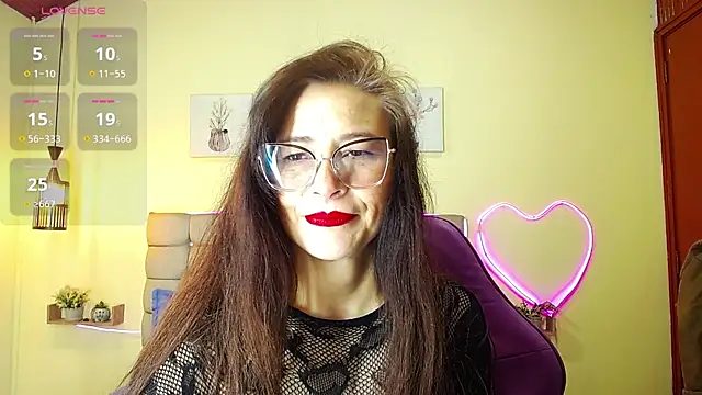  naomi s online show from July 8, 2026, 1:26 pm