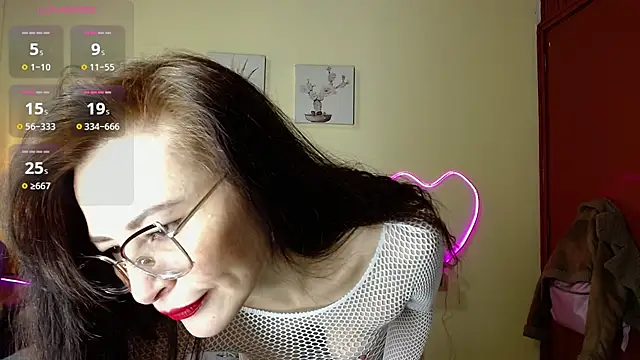  naomi s online show from July 13, 2026, 1:25 pm