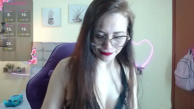  naomi s online show from July 27, 2026, 1:40 pm