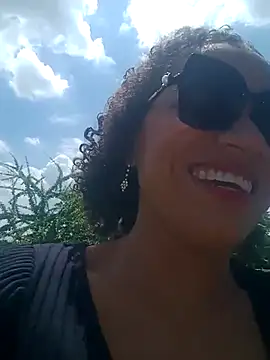 Snapshot of charlotte_dante212 chatting on June 19, 2026, 6:23 pm charlotte dante212 online show from June 19, 2026, 6:23 pm