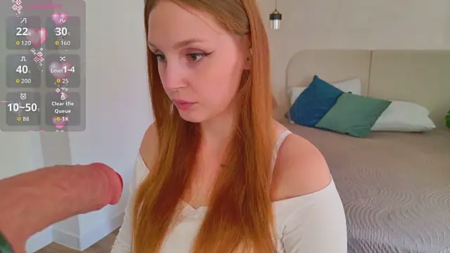 HoneyLace  online show from July 28, 2026, 1:32 pm