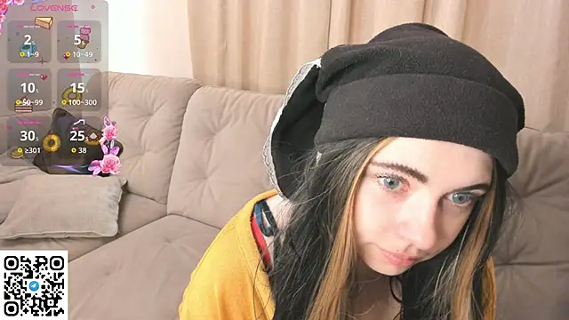 Snapshot of EvaBlimey chatting on November 14, 2025, 4:55 am EvaBlimey online show from November 14, 2025, 4:55 am