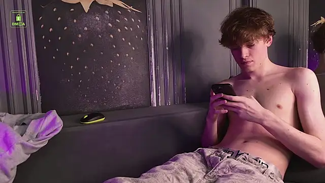 Snapshot of Kevin_Garsia chatting on March 8, 2026, 2:04 am Kevin Garsia online show from March 8, 2026, 2:04 am