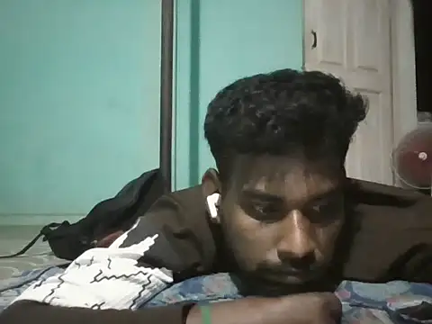Snapshot of Tamilgud23 chatting on July 4, 2026, 5:19 pm Tamilgud23 online show from July 4, 2026, 5:19 pm