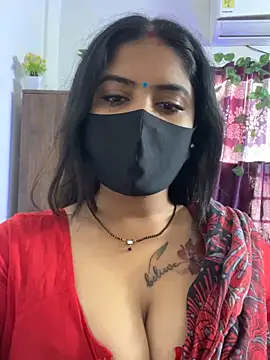 Snapshot of V-Hot-Sweti chatting on October 14, 2025, 7:42 am V-Hot-Sweti online show from October 14, 2025, 7:42 am