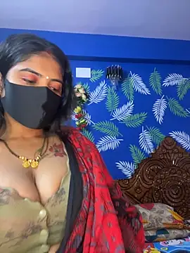 Snapshot of V-Hot-Sweti chatting on November 10, 2025, 11:20 am V-Hot-Sweti online show from November 10, 2025, 11:20 am