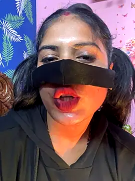 Snapshot of V-Hot-Sweti chatting on November 11, 2025, 3:06 am V-Hot-Sweti online show from November 11, 2025, 3:06 am