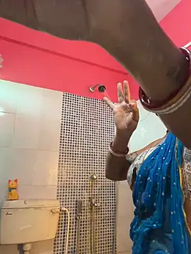 V-Hot-Sweti online show from June 25, 2026, 6:51 am