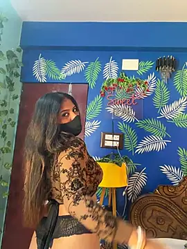 V-Hot-Sweti online show from June 26, 2026, 6:12 pm