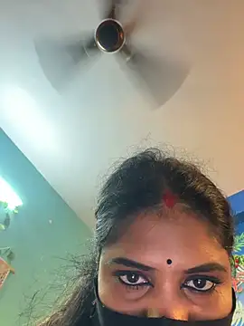 V-Hot-Sweti online show from July 16, 2026, 6:25 pm