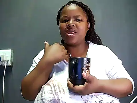 MegaBustyQueen online show from September 10, 2025, 9:26 pm