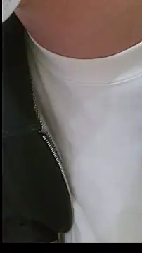 Snapshot of Sza_0515 chatting on February 1, 2026, 12:15 pm Sza 0515 online show from February 1, 2026, 12:15 pm