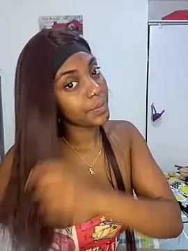 zaracollins01 online show from March 13, 2026, 12:23 pm