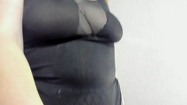 ABRILMILLER VC online show from November 1, 2025, 12:29 pm