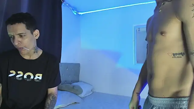 Snapshot of twinkDuohot chatting on January 18, 2026, 10:57 pm twinkDuohot online show from January 18, 2026, 10:57 pm