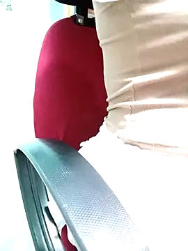 Tasu774 online show from November 11, 2025, 1:49 am