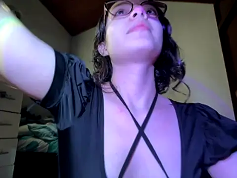 Snapshot of sukubo__ chatting on December 5, 2025, 5:05 am sukubo online show from December 5, 2025, 5:05 am