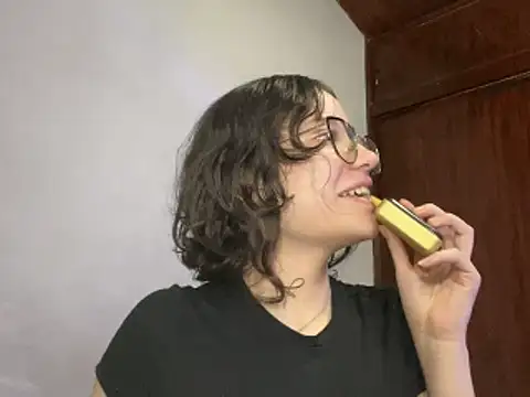 Snapshot of sukubo__ chatting on December 14, 2025, 5:13 am sukubo online show from December 14, 2025, 5:13 am