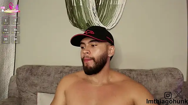 ThiagoHunk online show from October 2, 2025, 4:19 am