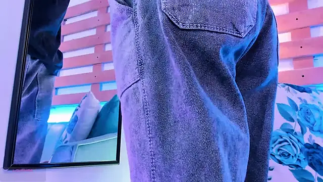 Snapshot of ArianaSantana chatting on October 1, 2025, 12:55 pm ArianaSantana online show from October 1, 2025, 12:55 pm