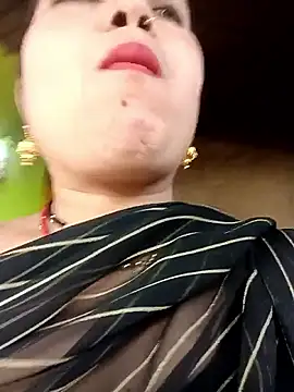 Snapshot of Rashili_jaan chatting on May 14, 2026, 3:35 am Rashili jaan online show from May 14, 2026, 3:35 am