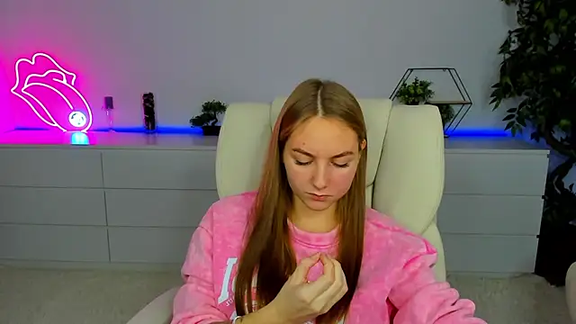 Snapshot of MilaAddams chatting on November 16, 2025, 6:41 am MilaAddams online show from November 16, 2025, 6:41 am