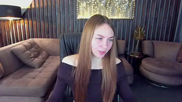 Snapshot of MilaAddams chatting on May 13, 2026, 5:38 am MilaAddams online show from May 13, 2026, 5:38 am