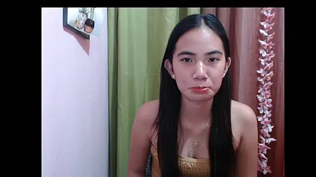 Snapshot of Shy_SexyLady chatting on October 22, 2025, 12:27 pm Shy SexyLady online show from October 22, 2025, 12:27 pm