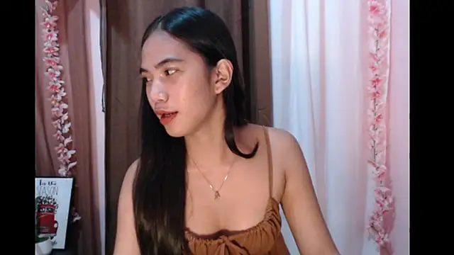 Snapshot of Shy_SexyLady chatting on November 13, 2025, 10:25 am Shy SexyLady online show from November 13, 2025, 10:25 am