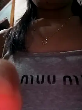 LucyyLy online show from February 10, 2026, 12:42 pm