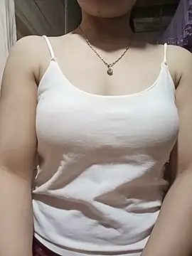 Snapshot of LucyyLy chatting on May 21, 2026, 12:17 am LucyyLy online show from May 21, 2026, 12:17 am
