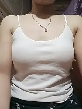 Snapshot of LucyyLy chatting on June 4, 2026, 11:11 pm LucyyLy online show from June 4, 2026, 11:11 pm