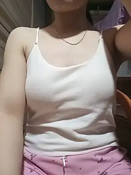 Snapshot of LucyyLy chatting on June 18, 2026, 10:58 pm LucyyLy online show from June 18, 2026, 10:58 pm