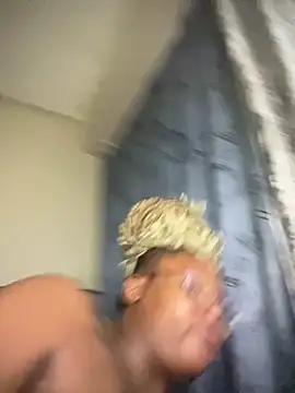 Snapshot of houseforsex chatting on October 17, 2025, 10:12 pm houseforsex online show from October 17, 2025, 10:12 pm