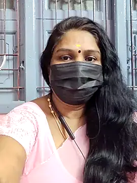 Snapshot of Tamil_Azhaghi25 chatting on November 3, 2025, 4:52 pm Tamil Azhaghi25 online show from November 3, 2025, 4:52 pm