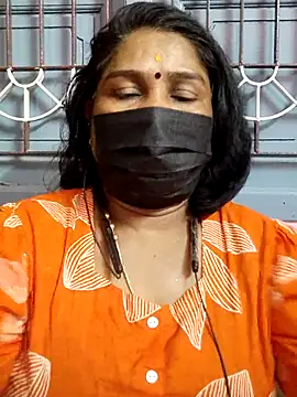 Snapshot of Tamil_Azhaghi25 chatting on June 27, 2026, 2:55 pm Tamil Azhaghi25 online show from June 27, 2026, 2:55 pm