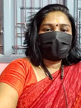Snapshot of Tamil_Azhaghi25 chatting on July 10, 2026, 1:14 pm Tamil Azhaghi25 online show from July 10, 2026, 1:14 pm