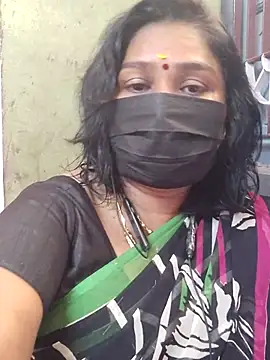 Snapshot of Tamil_Azhaghi25 chatting on July 14, 2026, 6:51 am Tamil Azhaghi25 online show from July 14, 2026, 6:51 am