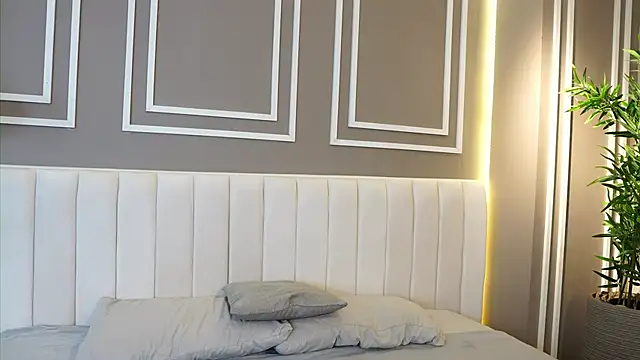 Snapshot of Tayler_Kim chatting on November 15, 2025, 6:26 pm Tayler Kim online show from November 15, 2025, 6:26 pm