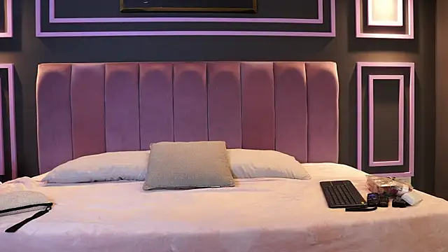 Tayler Kim online show from January 18, 2026, 5:39 pm