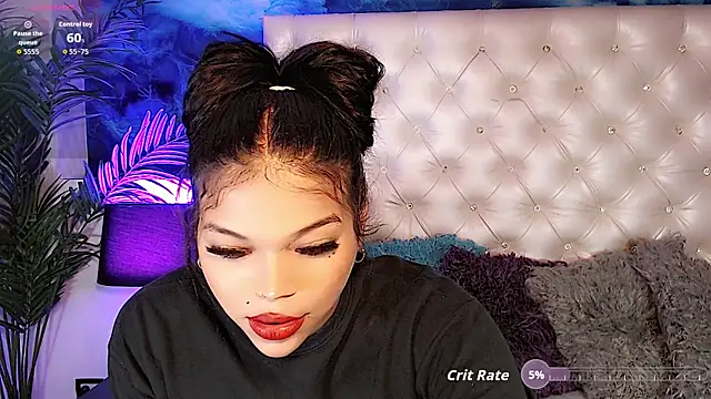 Valeria Swett  online show from January 12, 2026, 8:25 pm