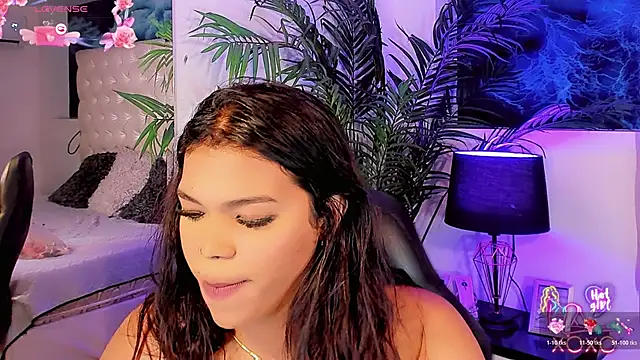 Snapshot of Valeria_Swett_ chatting on May 9, 2026, 9:09 pm Valeria Swett online show from May 9, 2026, 9:09 pm